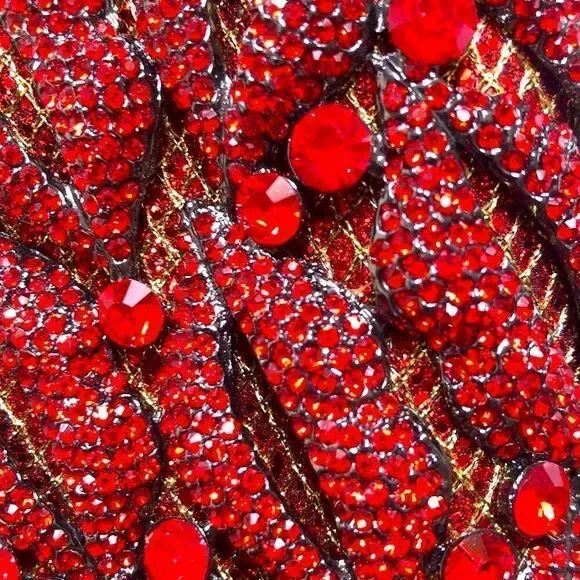 Rhinestones lips bridal clutch !RED! Luxury gold hardware.